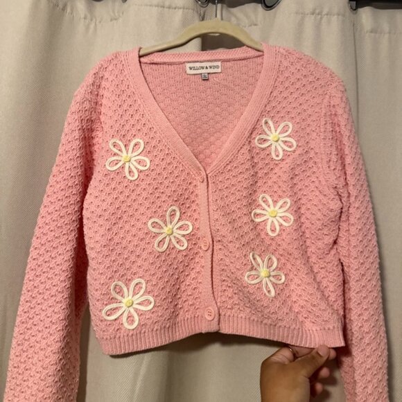 🌸 Willow & Wind Pink Daisy Knit Cardigan – Size S - Picture 1 of 2
